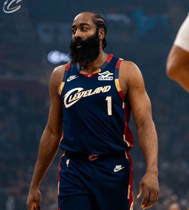 哈登17次季后赛纪录难敌总冠军光环