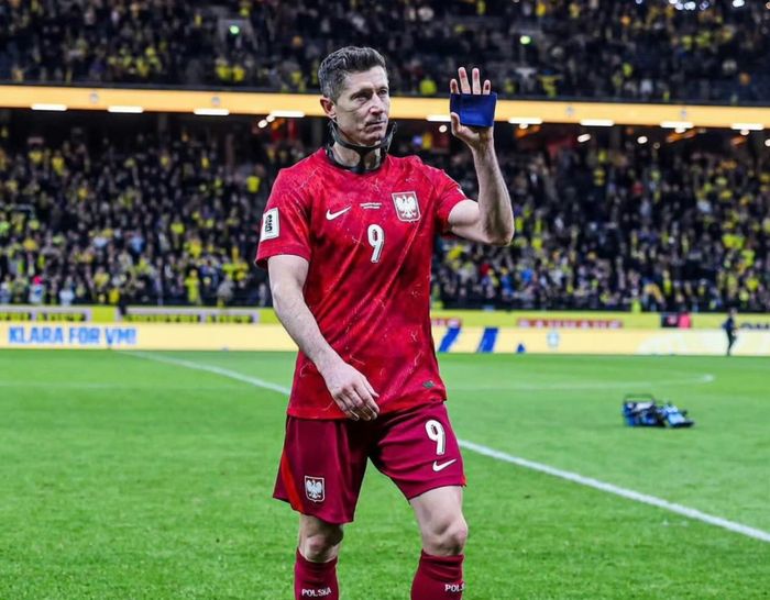 意大利三连败无缘世界杯 波兰扩军后遭瑞典淘汰