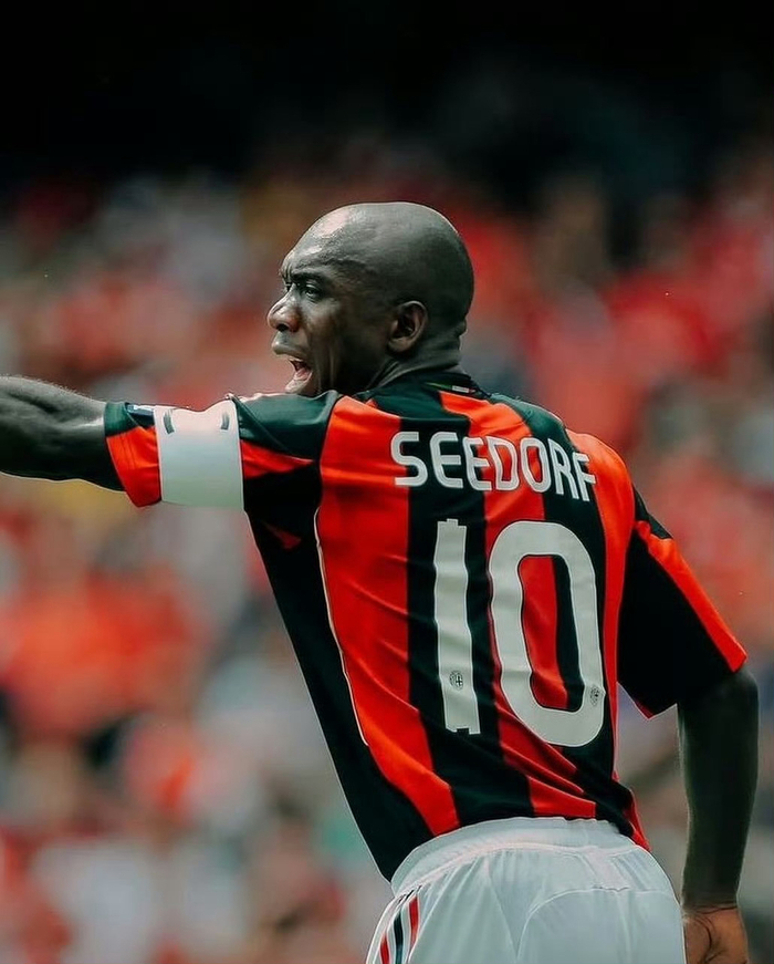 米兰传奇西多夫迎来57岁生日 历史级中场再获球