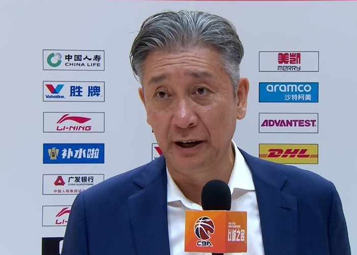 贺希宁30分6助领跑CBA，郑永刚力挺其MVP实至名归