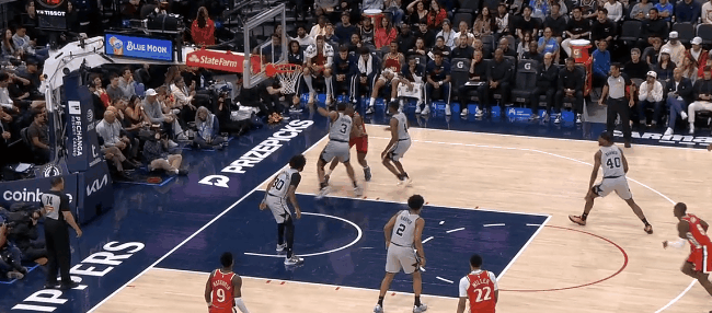 马刺双杀快船：莱纳德遇克星，尚帕尼成新小卡